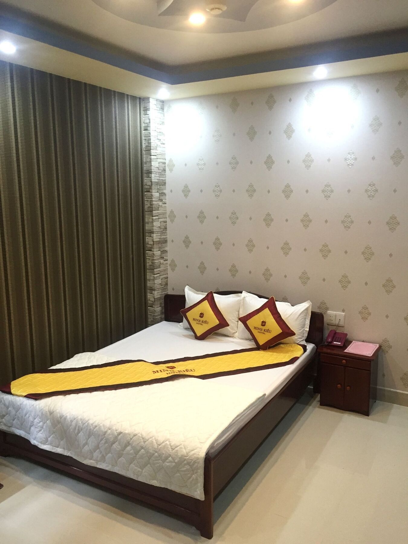 Minh Kieu 2 Hotel Mỹ Tho Buitenkant foto